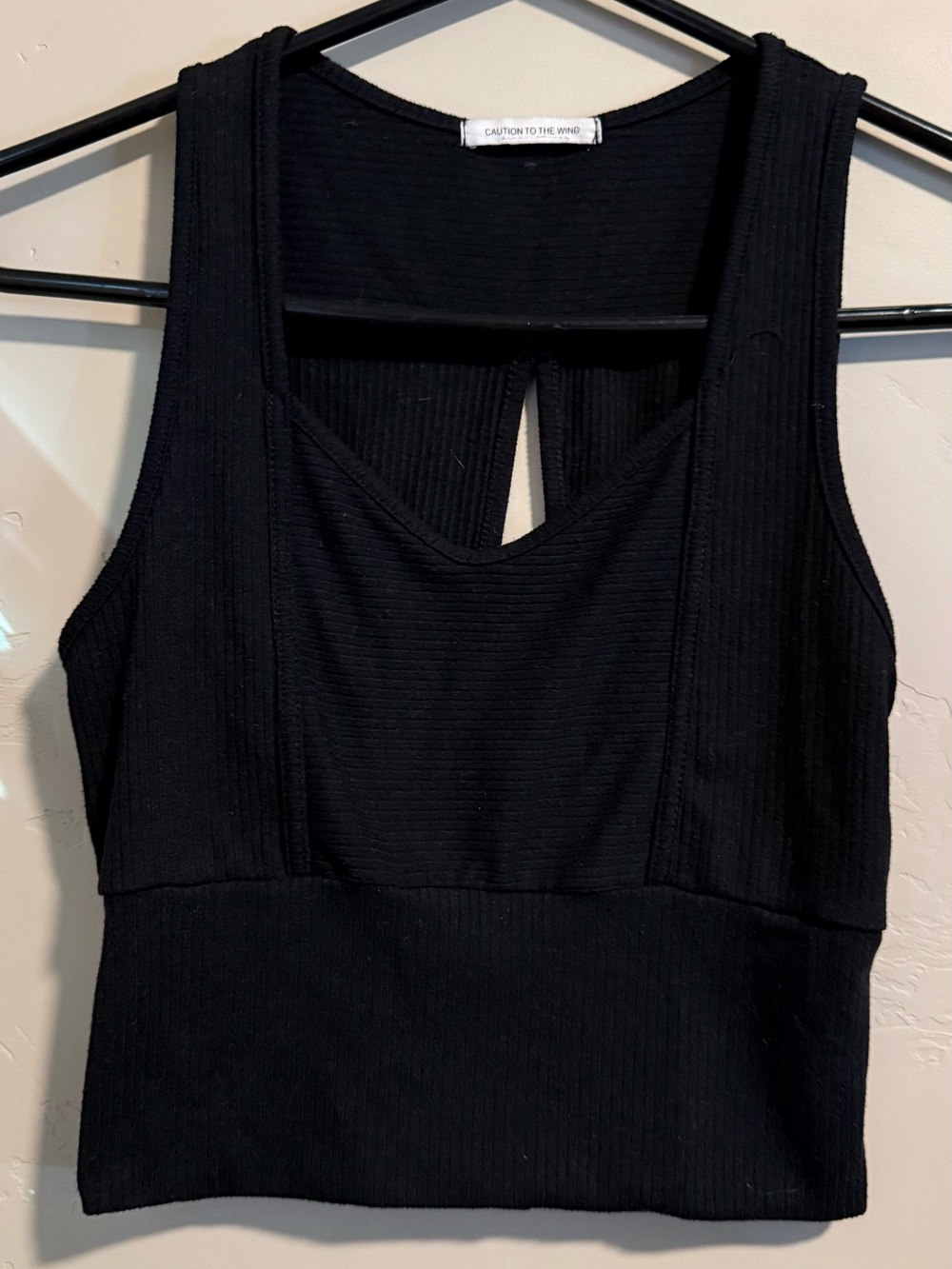 Black Ribbed Cropped Tank Top